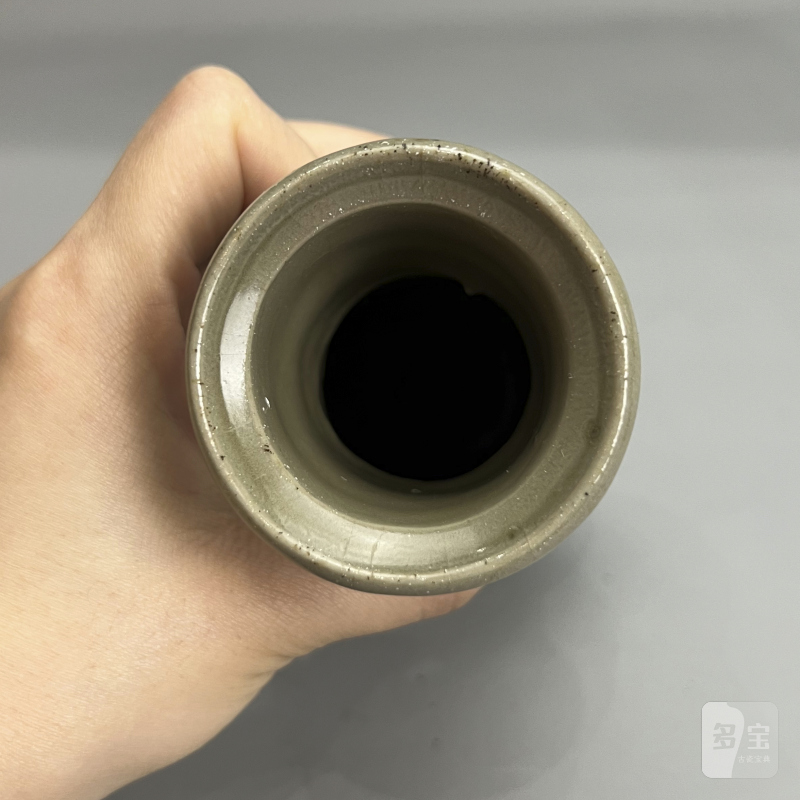 明代 龙泉窑米黄釉箸瓶 - 图10